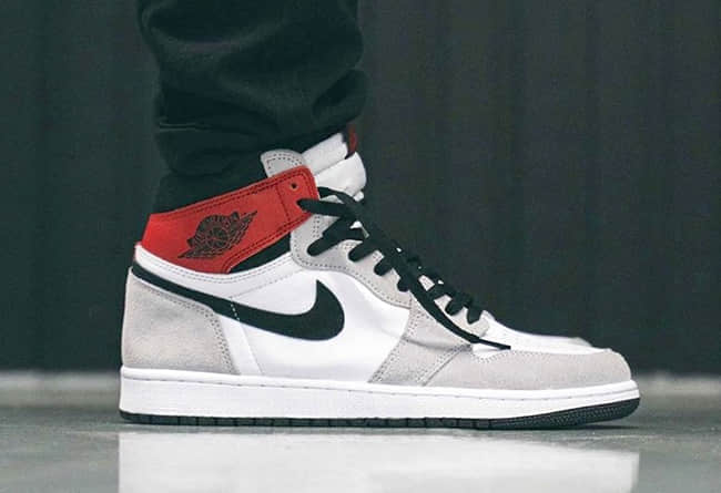 AJ1浅烟灰上脚美照来袭简直就是Union x AJ1的翻版! 货号:555088-126