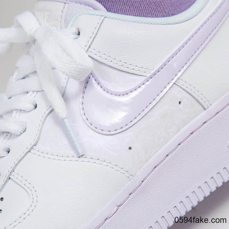 暗纹淡紫色纯白设计!全新Air Force1现已发售!