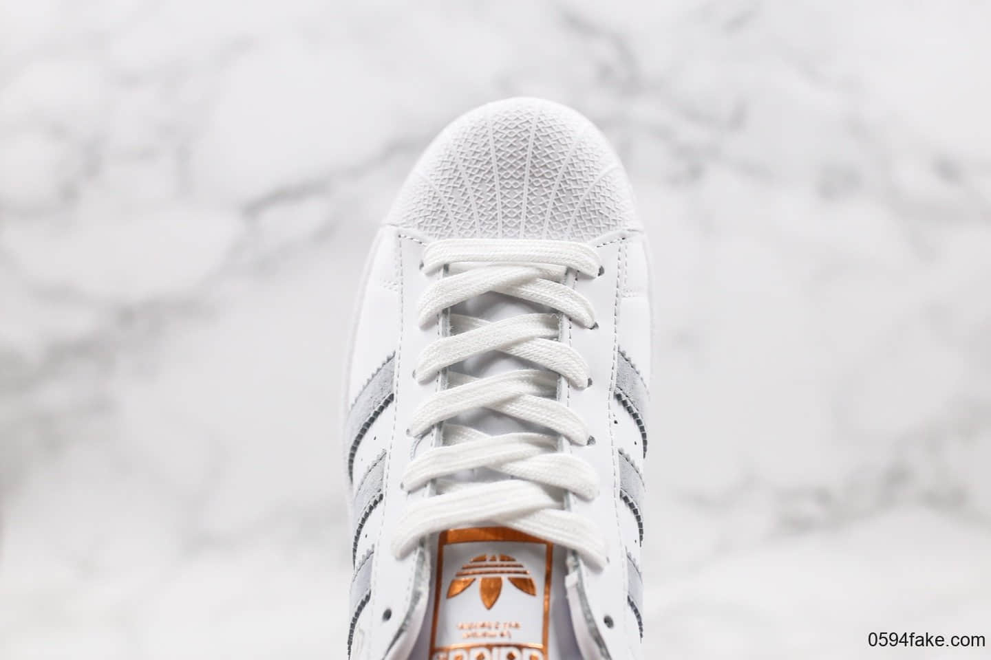 阿迪达斯Adidas SUPERSTAR W纯原版本三叶草贝壳头花卉浅棕灰色正确PU蓝底原档案数据开发 货号:CG6602