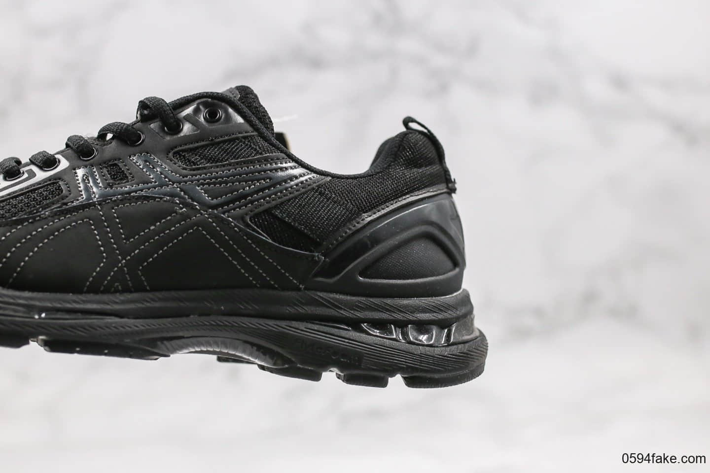 亚瑟士Kiko Kostadinov x Asics Gel-Burz 2公司级版本限量联名运动鞋走秀款黑色原楦开发 货号:1013A040-025