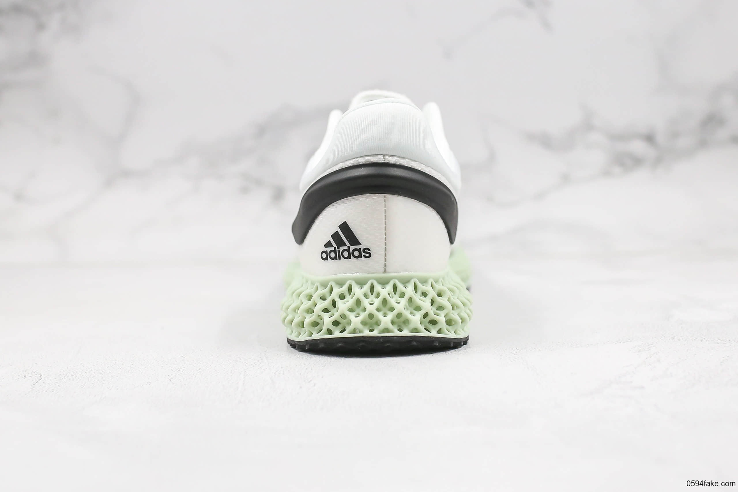 阿迪达斯Adidas Alphaedge 4D LTD M公司级版本跑鞋黑白配色男女休闲运动鞋 货号:FV5327