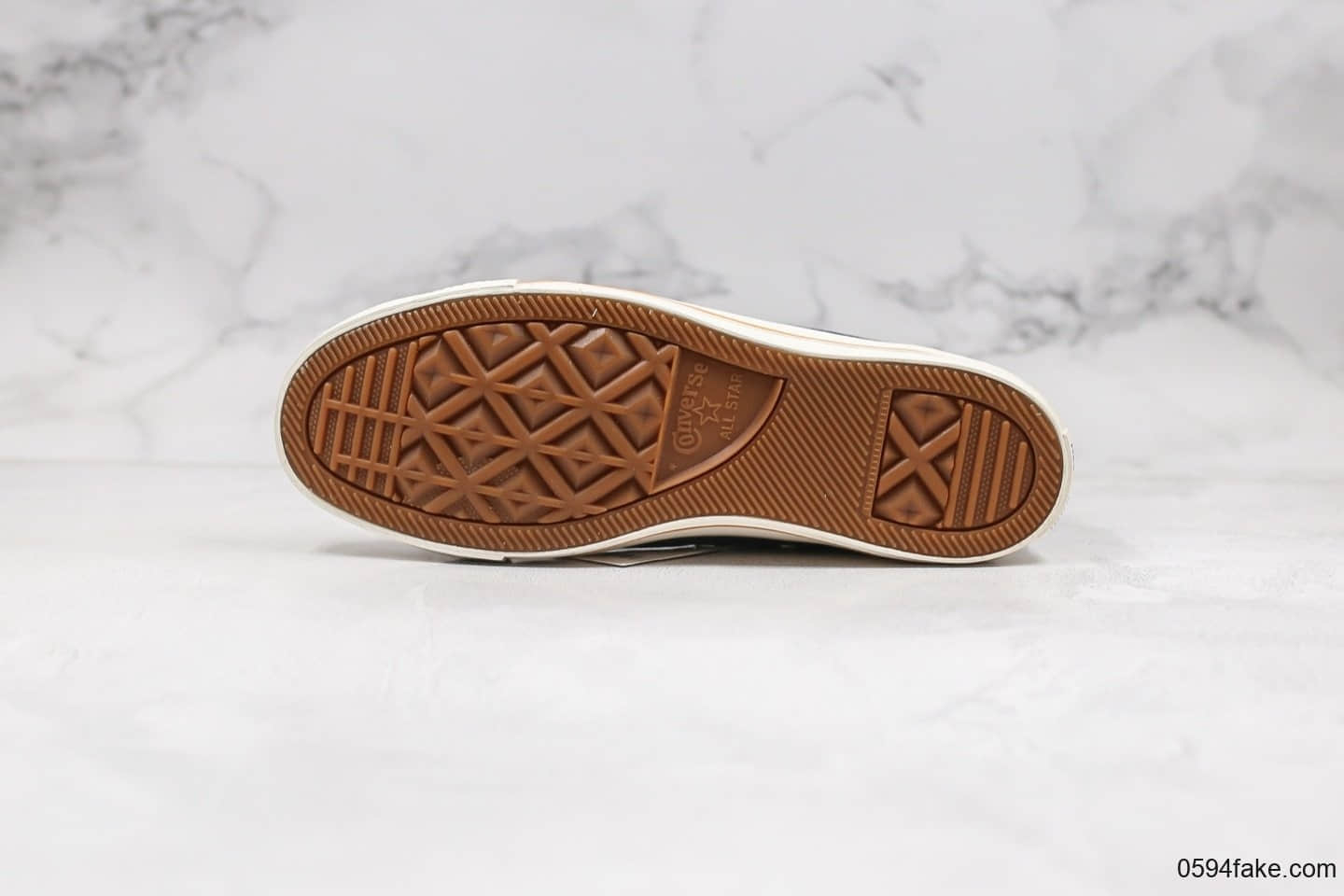 匡威Converse All Star Cali公司级版本高帮深蓝色卡利刺绣贴帆布鞋正确硅蓝PU中底原厂硫化大底 货号:165689C