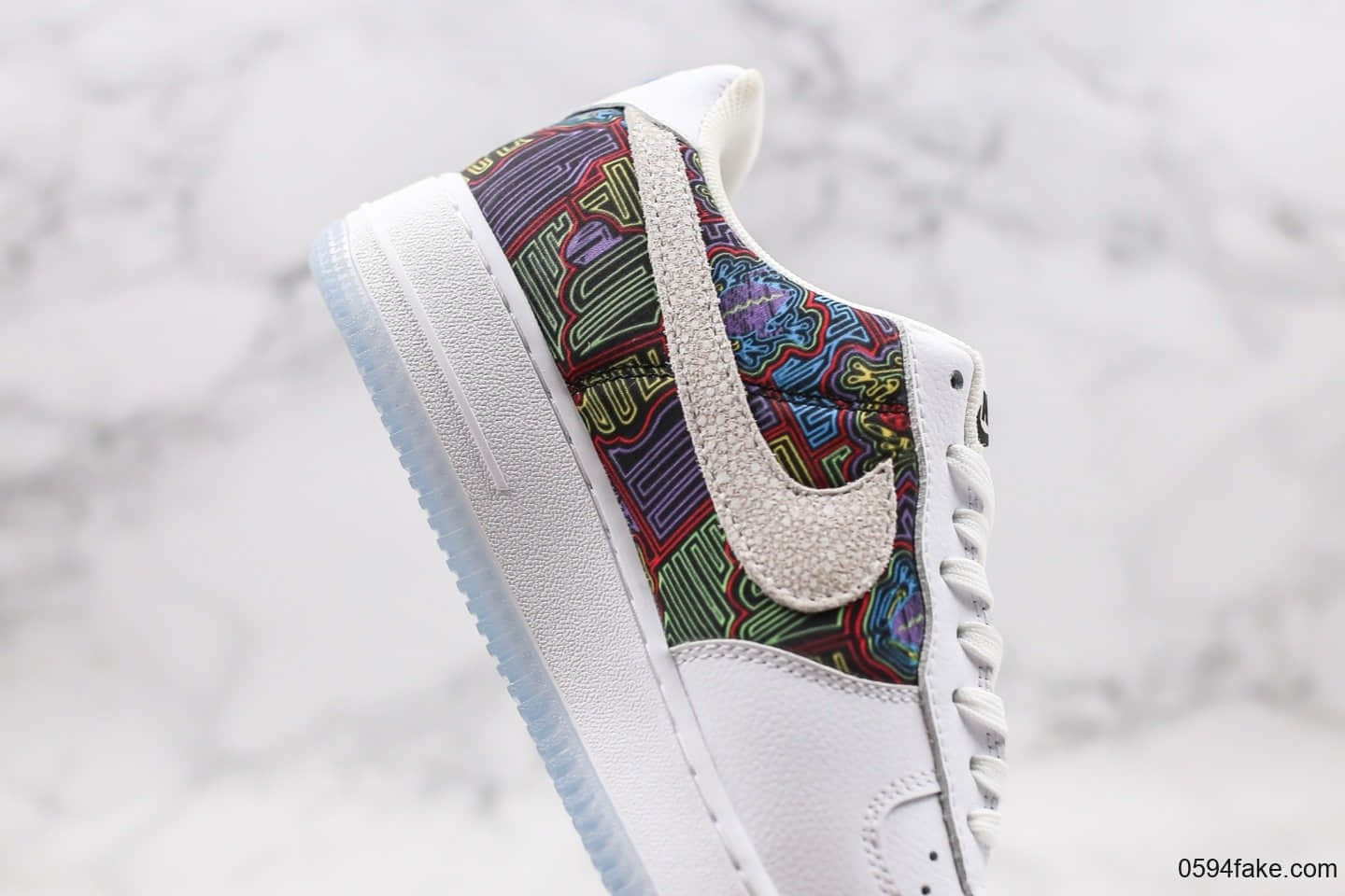 耐克OFFICIALLY CANCELED THE AIR FORCE 1 PUERTO RICO纯原版本低帮空军一号小青蛙抽象艺术风格内置全掌Sole气垫原盒原标 货号：CJ1620-100