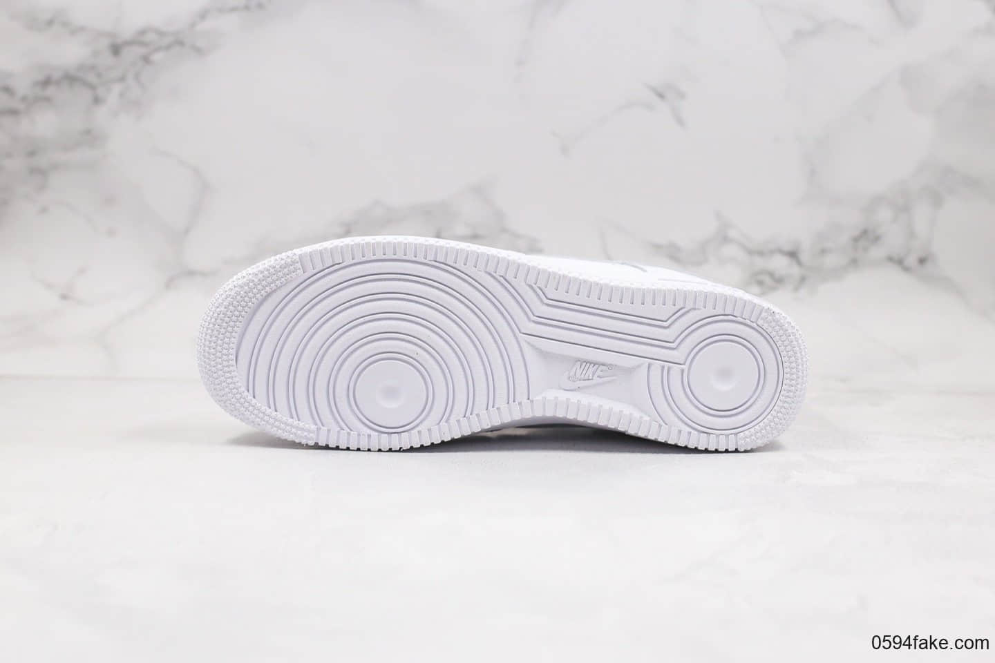 耐克Supreme x Nike Air Force 1 Low纯原版本限量联名空军一号白红配色原装抽屉盒 货号:CU9225-100