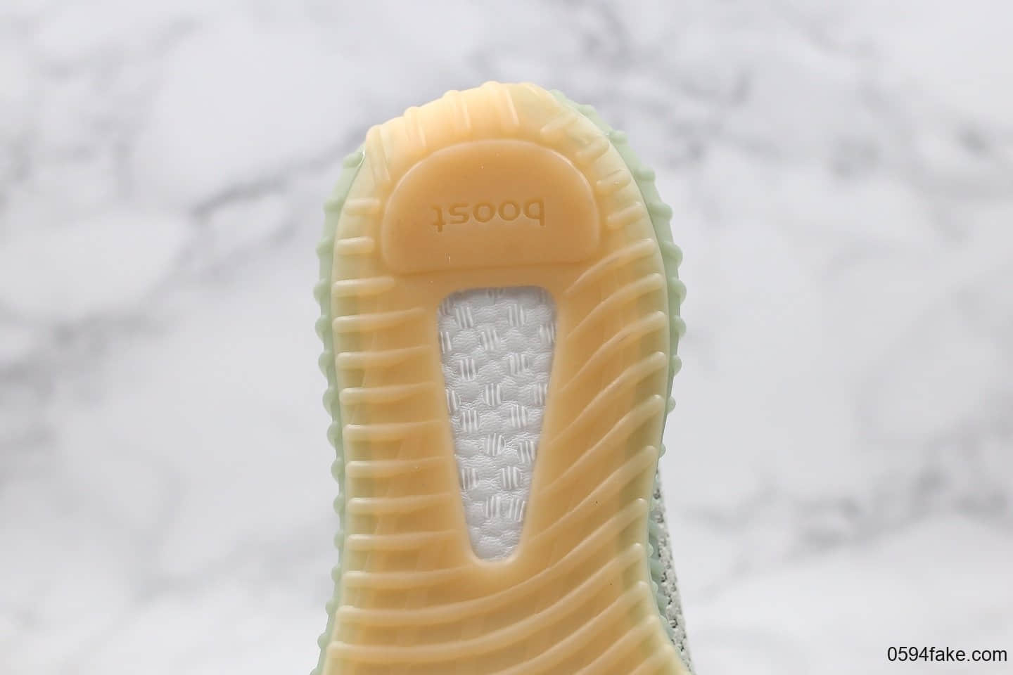 阿迪达斯adidas Yeezy Boost 350 V2“ Desert Sage”公司级版本侃爷椰子350V2侧透满天星鼠尾草绿原鞋开模 货号:FX9035