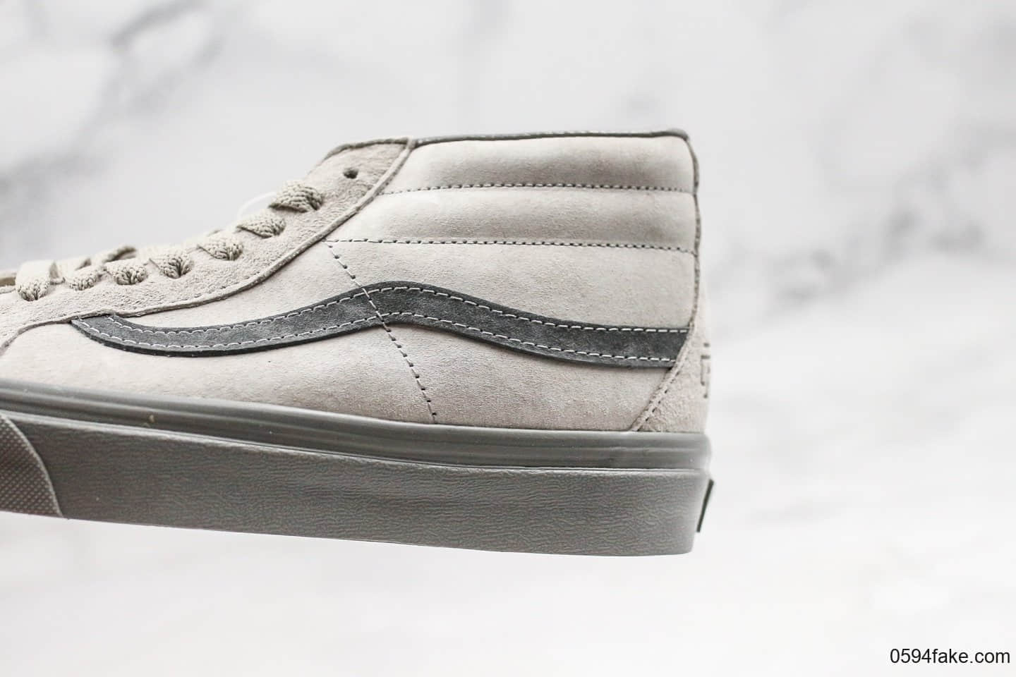 万斯Vans x Reigning Champ公司级版本卫冕冠军二代中帮灰白主题联名款原厂硫化内置钢印原盒原标