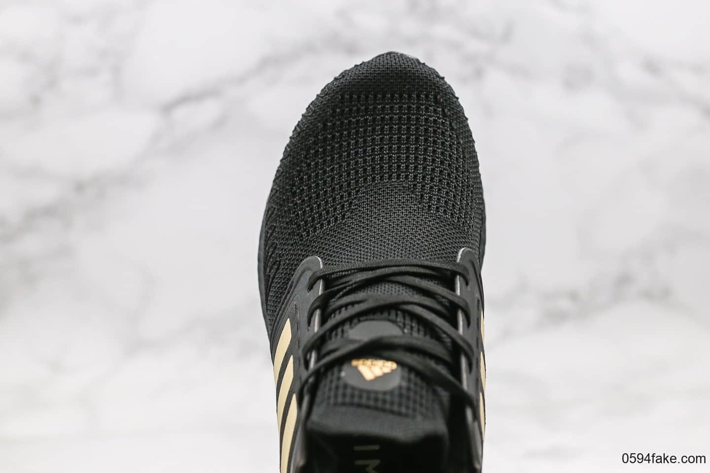 阿迪达斯Adidas UltraBoost 2020 Consortium纯原版本全新UB6.0黑金色爆米花跑鞋原厂巴斯夫鞋底原盒原标 货号:FV4322