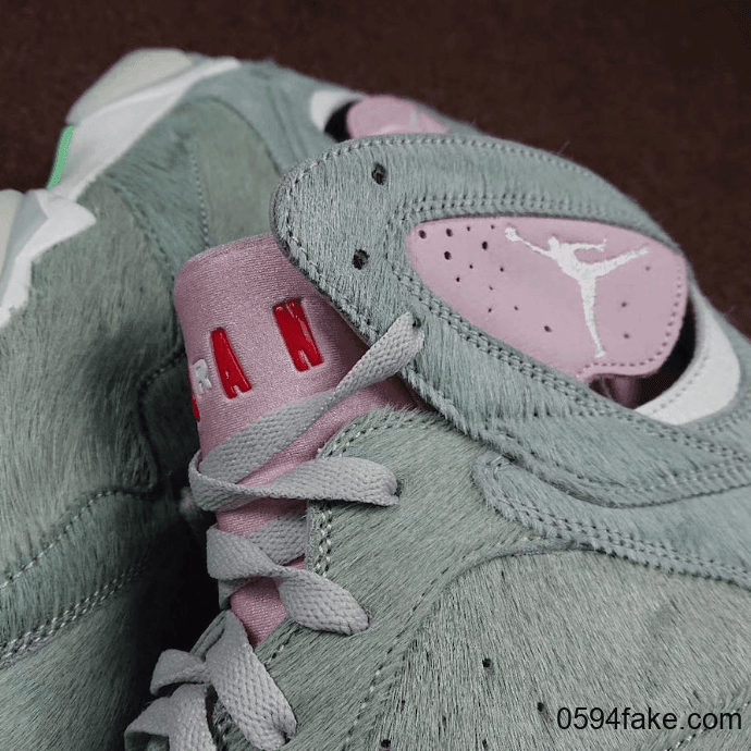 毛绒兔八哥!Air Jordan 7“ Hare 2.0”释出最新实物细节图! 货号:CT8529-002