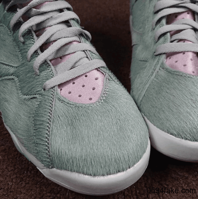 毛绒兔八哥!Air Jordan 7“ Hare 2.0”释出最新实物细节图! 货号:CT8529-002