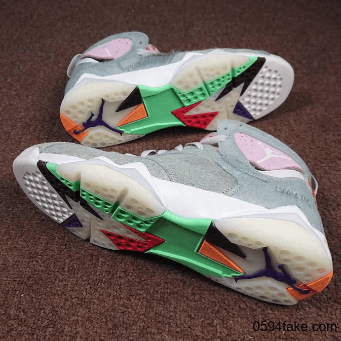 毛绒兔八哥!Air Jordan 7“ Hare 2.0”释出最新实物细节图! 货号:CT8529-002