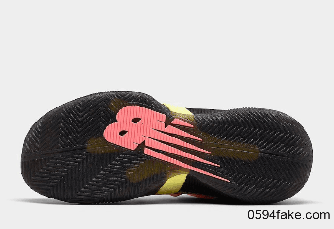 不止有“日落套装”!全新 New Balance “日出套装”即将登场!