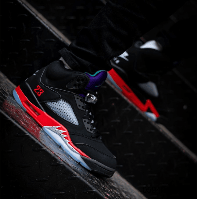 浓郁“紫葡萄”氛围!AJ5“反转葡萄”释出最新实物图! 货号:136027-500