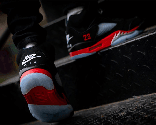 浓郁“紫葡萄”氛围!AJ5“反转葡萄”释出最新实物图! 货号:136027-500