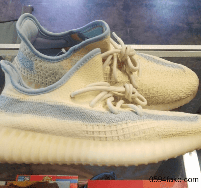 Yeezy 350 V2 “Linen”实物图首度曝光!侧透满天星超抢眼!