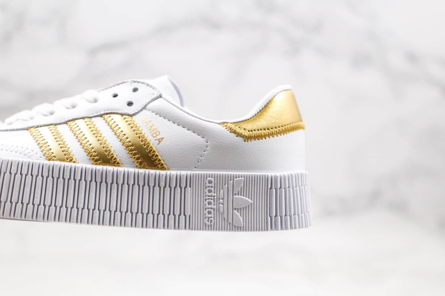 阿迪达斯Adidas Originals Samba Rose W纯原版本三叶草桑巴系列白金色松糕鞋原盒原标 货号:EE4681