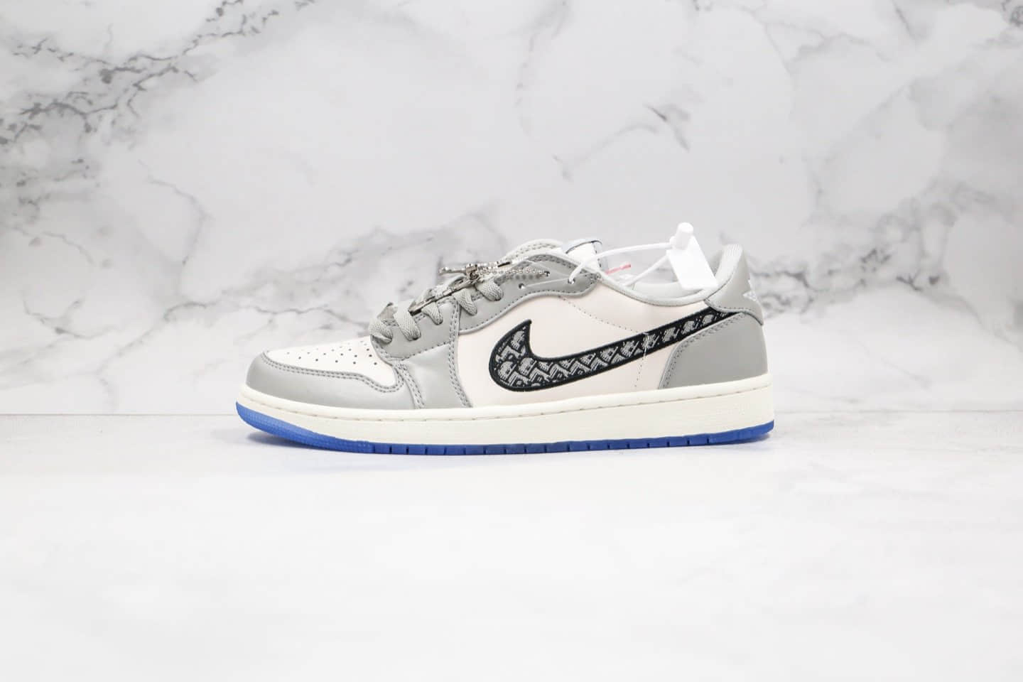 乔丹Air Jordan 1 Low x Dior纯原版本迪奥联名款低帮AJ1原厂头层鞋面材质原档案数据开发 货号:553668-998