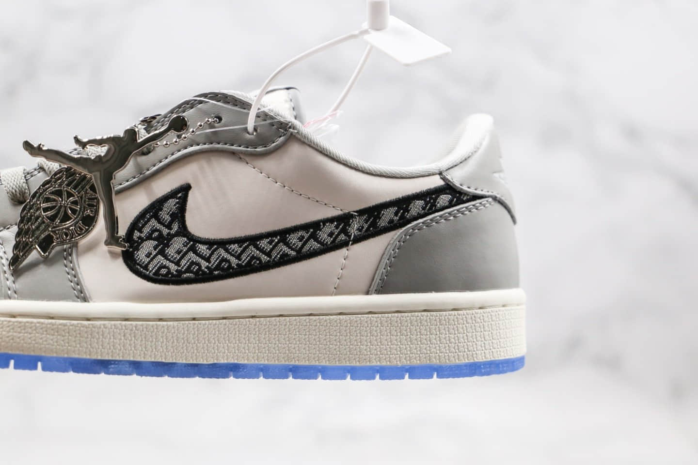 乔丹Air Jordan 1 Low x Dior纯原版本迪奥联名款低帮AJ1原厂头层鞋面材质原档案数据开发 货号:553668-998