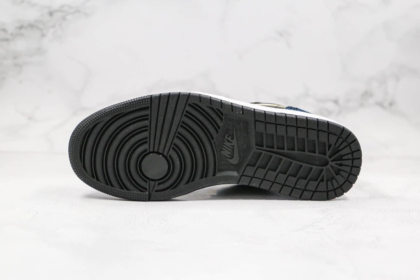 乔丹Air Jordan 1 Low BHM「Muiti-Colored Snakeskin」纯原版本低帮AJ1黑人月蛇鳞设计烫金飞翼多彩蛇纹皮革原鞋开模一比一打造 货号：CW5580-001