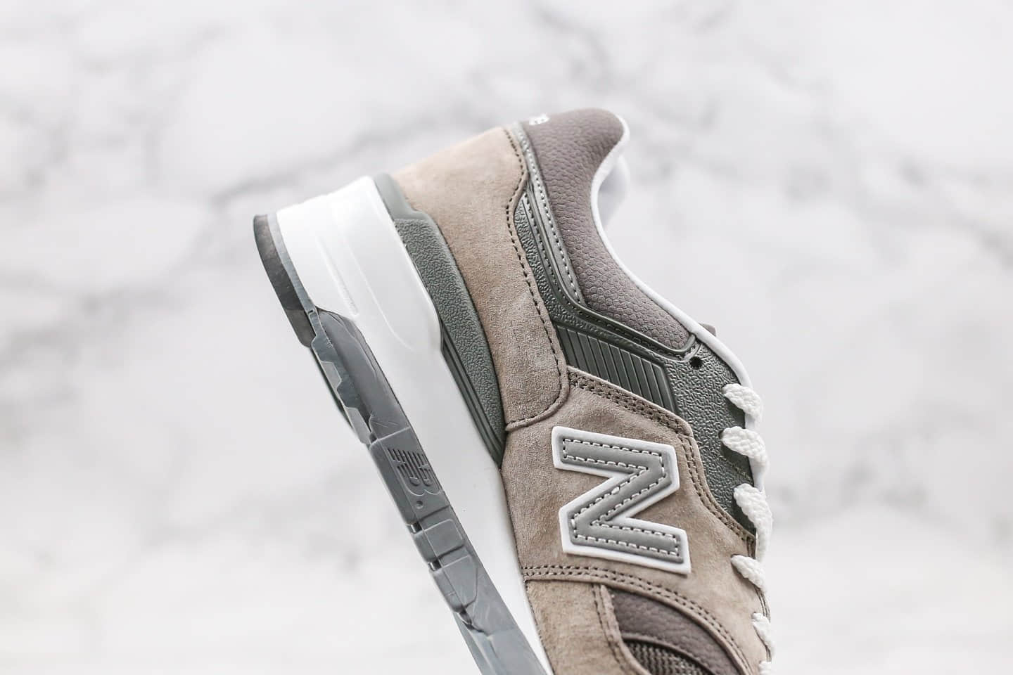 新百伦New Balance 997纯原版本高端美产慢跑鞋原盒原标原档案数据开发 货号:M997GY2