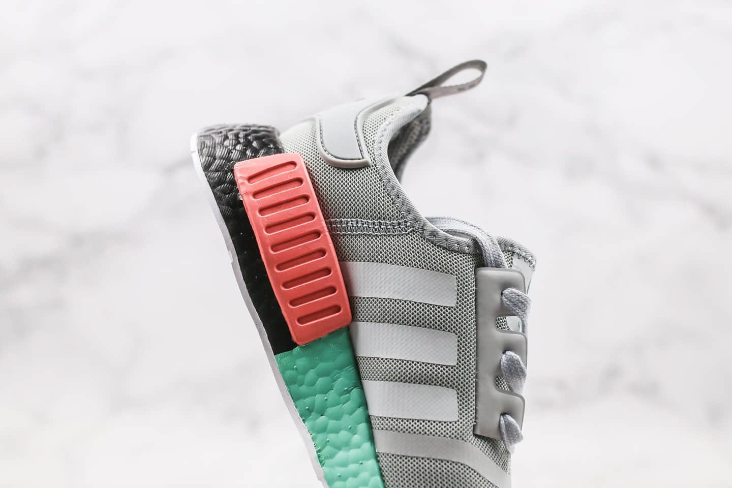 阿迪达斯adidas NMD R1纯原版本爆米花跑鞋灰绿撞色原厂爆米花大底区别市面通货版本 货号:FX4353