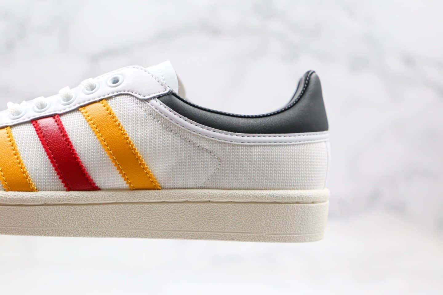 阿迪达斯adidas Originals Americana Low纯原版本三叶草低帮校园板鞋黄黑红色正确进口头层皮料 货号:EF2510