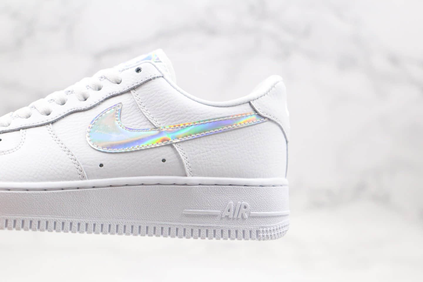 耐克Nike Air Force 1 Low纯原版本低帮空军一号白镭射配色内置气垫原档案数据开发 货号：CJ1646-100