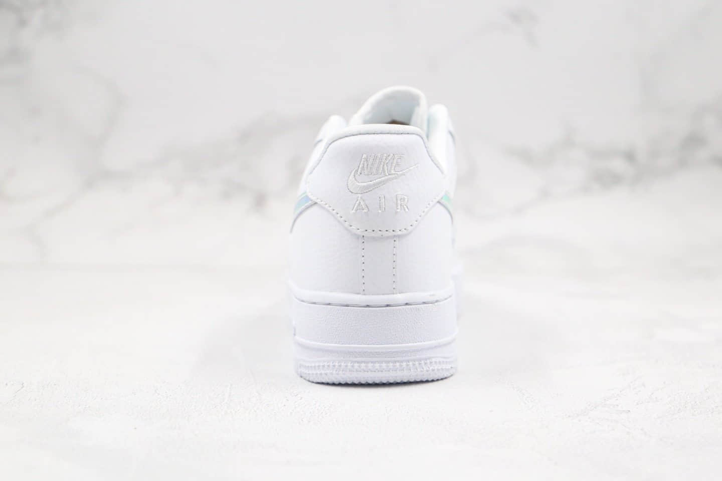 耐克Nike Air Force 1 Low纯原版本低帮空军一号白镭射配色内置气垫原档案数据开发 货号：CJ1646-100