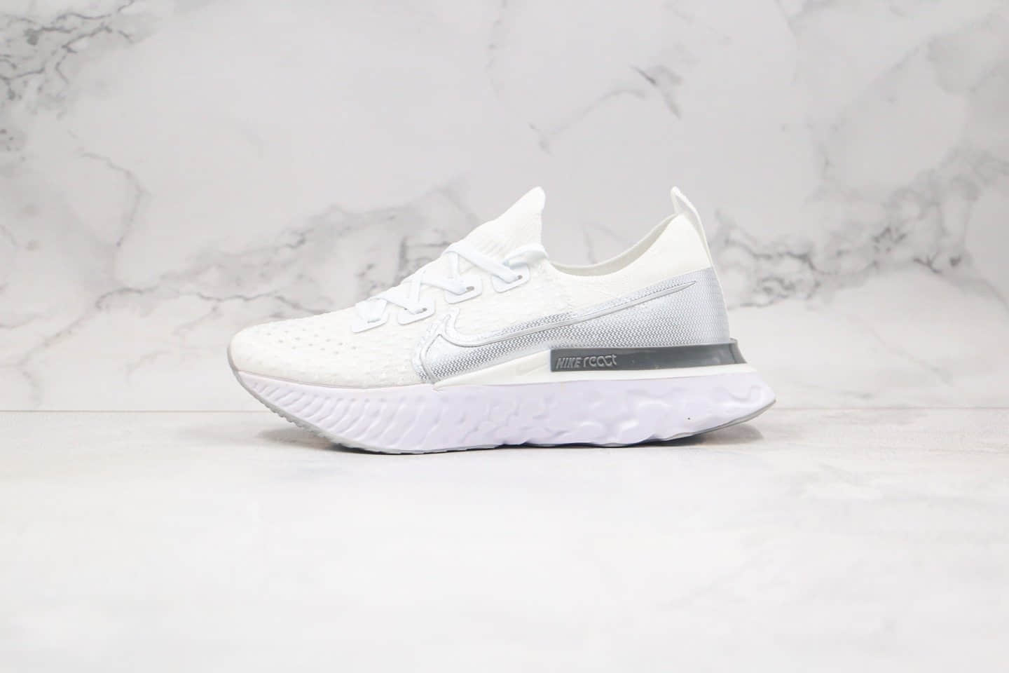 耐克Nike Infinity Run Flyknit纯原版本瑞亚缓震跑鞋白银色原厂缓震大底原楦头纸板打造 货号:CD4371-101