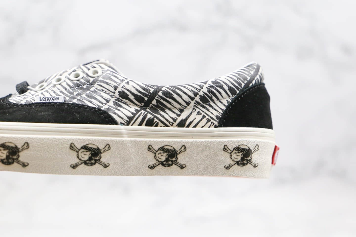 万斯Vans Offspring Era 95 Reissue Herring Bone公司级版本安纳海姆骷髅岛限量联名款原厂硫化大底原盒原标 货号:VNOA2XRYTOL1