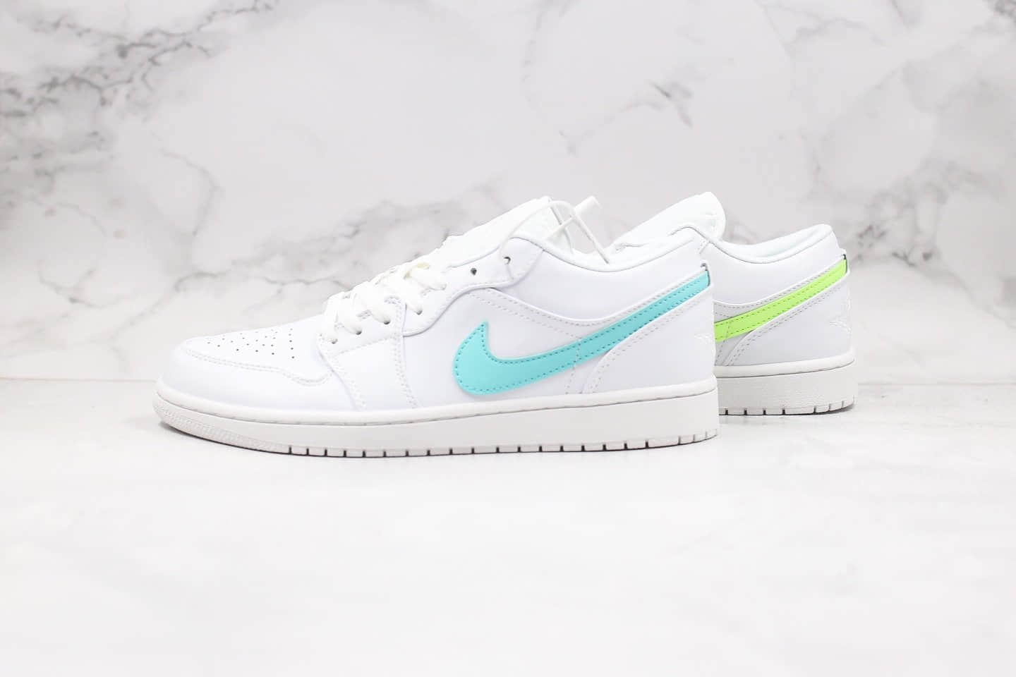 乔丹Air Jordan 1 Low WHIE MULTI纯原版本低帮AJ1纯白鸳鸯四色彩勾原档案数据开发内置气垫模块 货号:CW7033-100