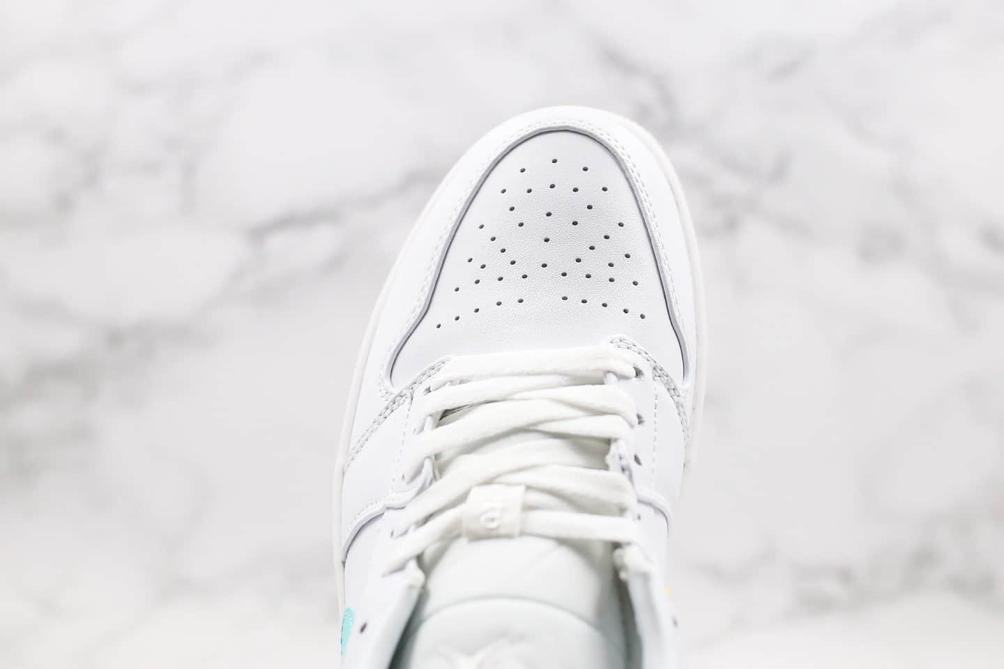 乔丹Air Jordan 1 Low WHIE MULTI纯原版本低帮AJ1纯白鸳鸯四色彩勾原档案数据开发内置气垫模块 货号:CW7033-100