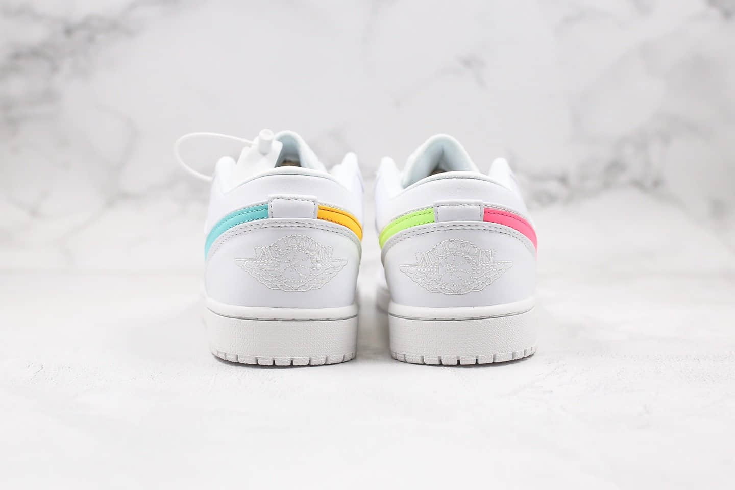 乔丹Air Jordan 1 Low WHIE MULTI纯原版本低帮AJ1纯白鸳鸯四色彩勾原档案数据开发内置气垫模块 货号:CW7033-100
