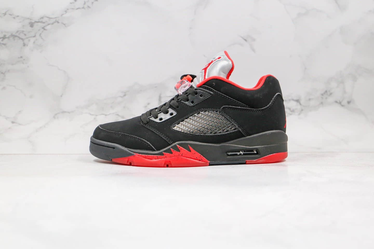 乔丹Air Jordan 5 Low Alternate 90纯原版本低帮AJ5公牛队黑红色内置气垫原厂鞋面材质 货号:819171-001