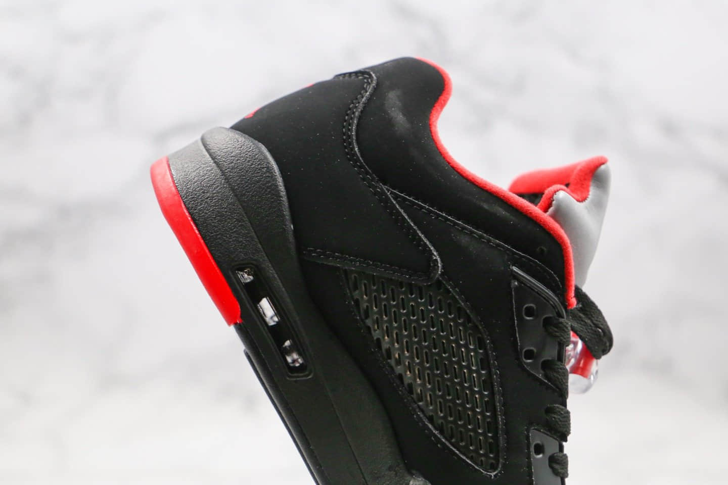 乔丹Air Jordan 5 Low Alternate 90纯原版本低帮AJ5公牛队黑红色内置气垫原厂鞋面材质 货号:819171-001