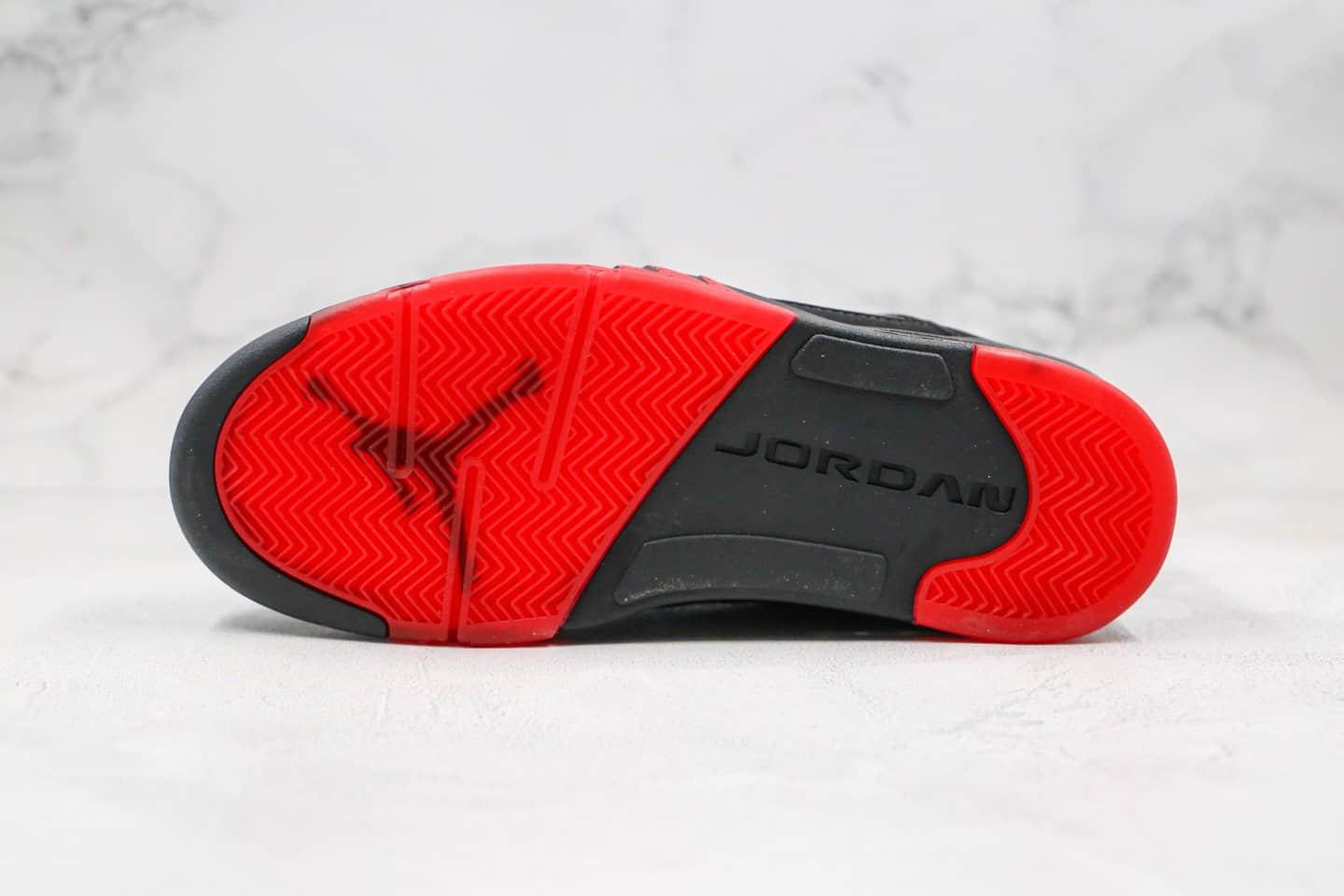 乔丹Air Jordan 5 Low Alternate 90纯原版本低帮AJ5公牛队黑红色内置气垫原厂鞋面材质 货号:819171-001