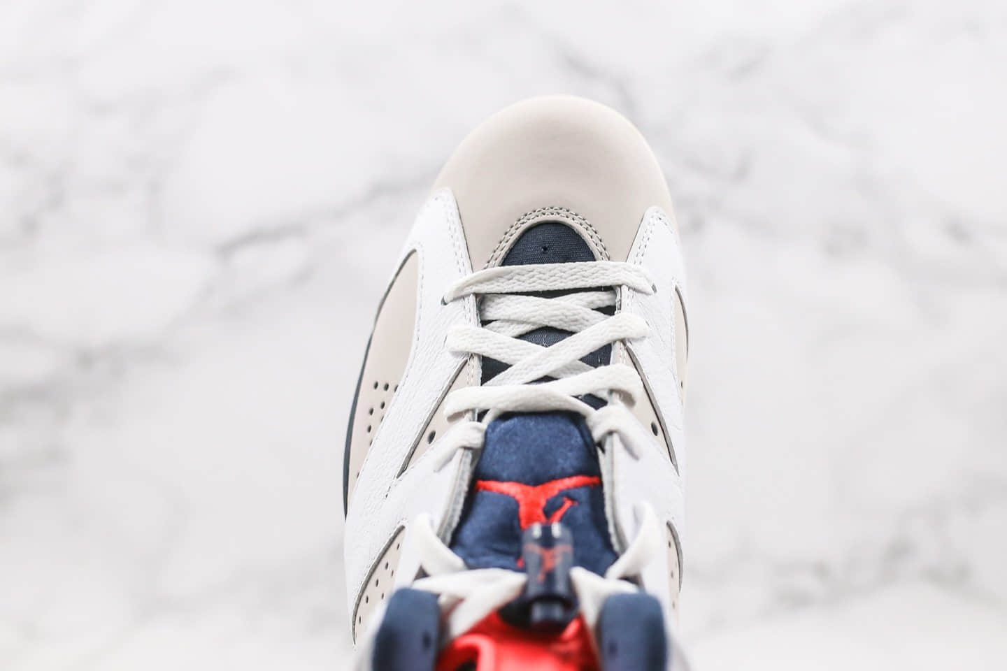 乔丹Air Jordan 6 Retro纯原版本手稿灰白红配色AJ6进口头层皮料正确后跟定型 货号:384664-104