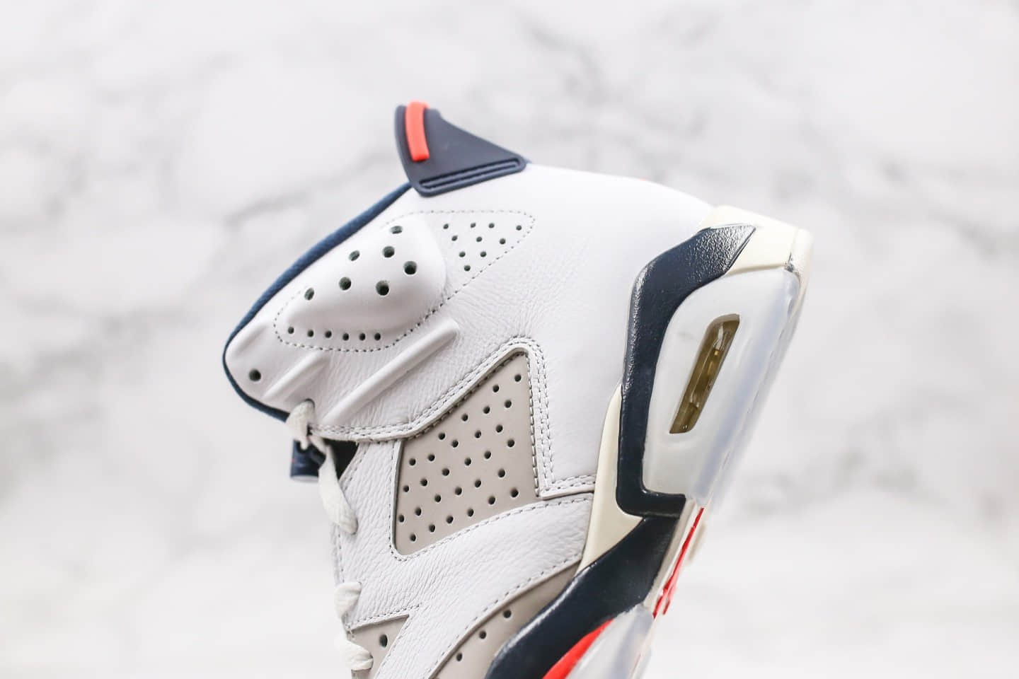 乔丹Air Jordan 6 Retro纯原版本手稿灰白红配色AJ6进口头层皮料正确后跟定型 货号:384664-104