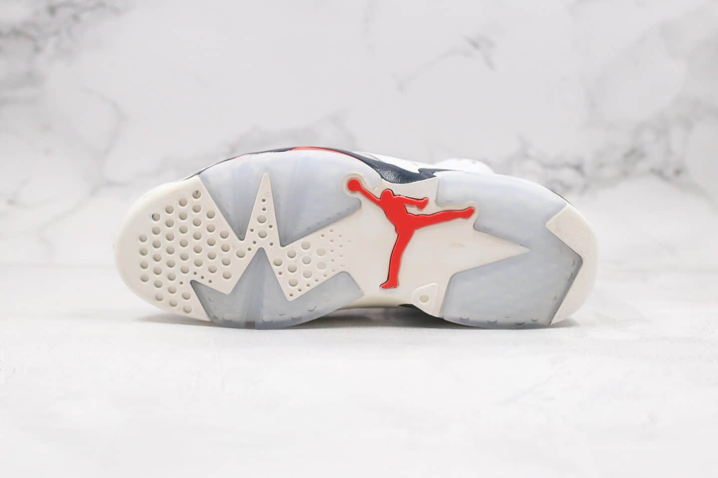 乔丹Air Jordan 6 Retro纯原版本手稿灰白红配色AJ6进口头层皮料正确后跟定型 货号:384664-104