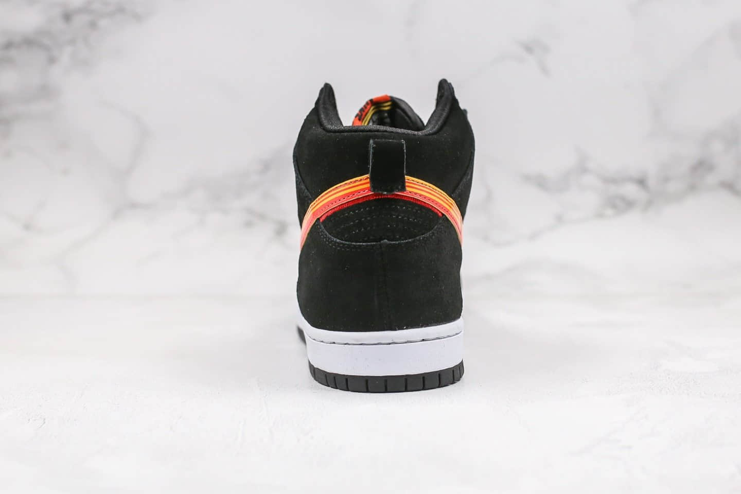 耐克Nike SB Dunk High纯原版本高帮公路旅行黑橙黄钩配色内置Zoom气垫原盒原标 货号：BQ6826-003