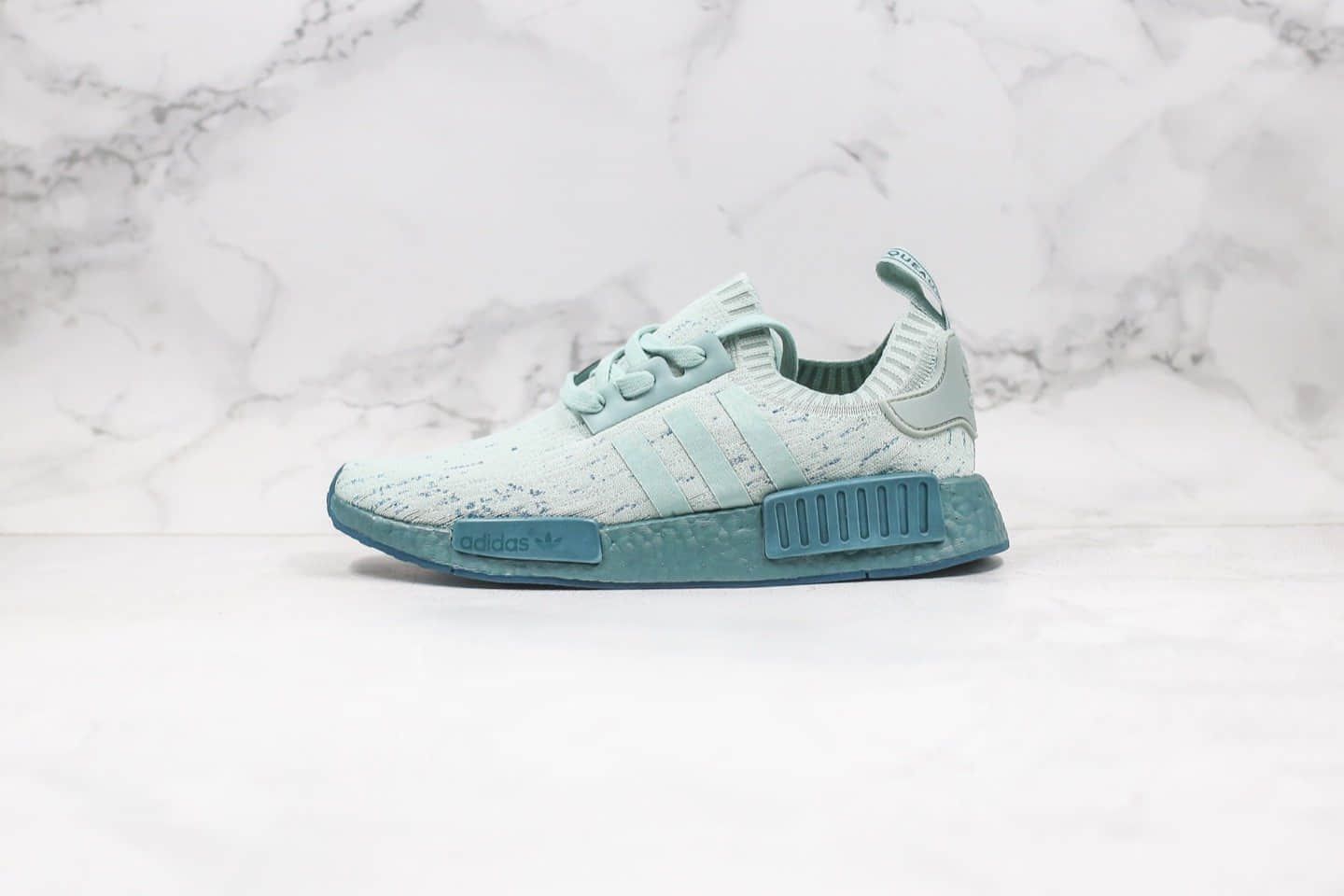 阿迪达斯adidas NMD R1 Primeknit Tactile Green纯原版本爆米花跑鞋NMD R1水晶蓝绿配色区别市面通货版本 货号:CG3601