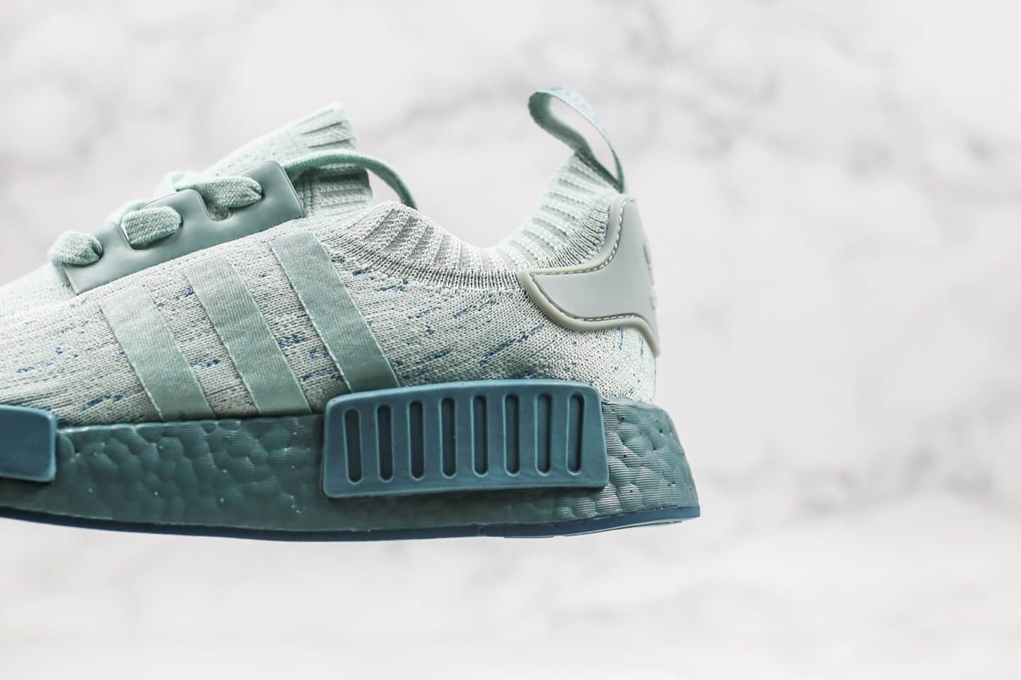 阿迪达斯adidas NMD R1 Primeknit Tactile Green纯原版本爆米花跑鞋NMD R1水晶蓝绿配色区别市面通货版本 货号:CG3601