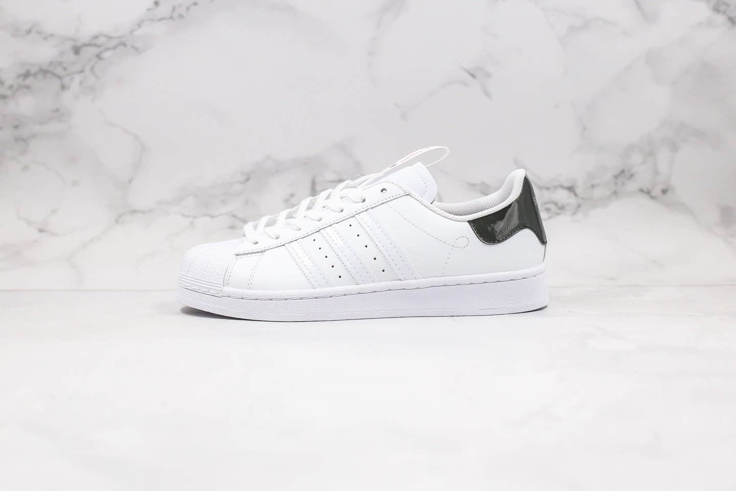 阿迪达斯Adidas Originals Superstar纯原版本三叶草贝壳头50周年6D上海限定白黑粉配色原盒原标 货号:FW2818