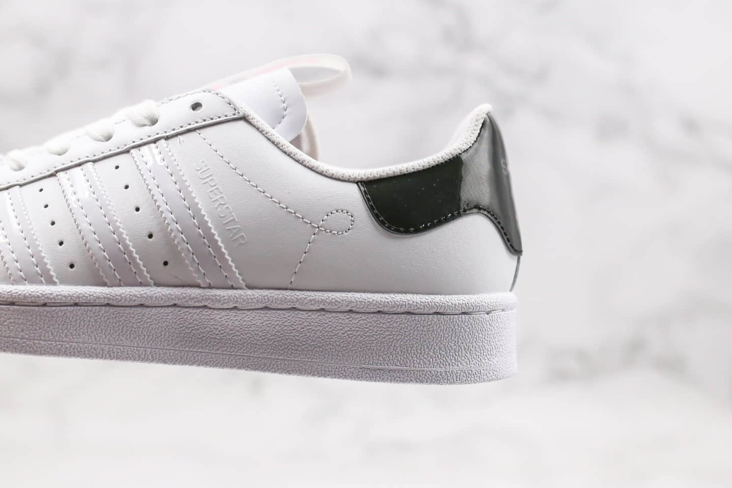 阿迪达斯Adidas Originals Superstar纯原版本三叶草贝壳头50周年6D上海限定白黑粉配色原盒原标 货号:FW2818