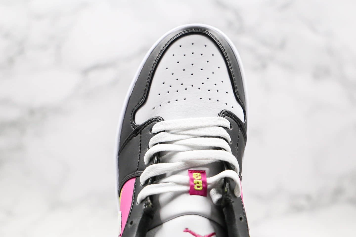 乔丹Air Jordan 1 Low纯原版本低帮AJ1黑芥末黄配色正确头层皮革鞋面原厂后跟定型 货号:CW5564-001