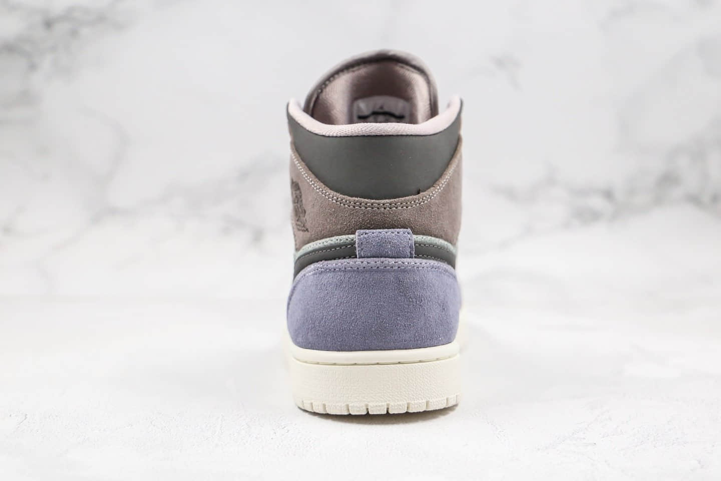 乔丹Air Jordan 1 Mid纯原版本中帮AJ1魔芋紫色灰棕紫色内置气垫原档案数据开发 货号:852542-203