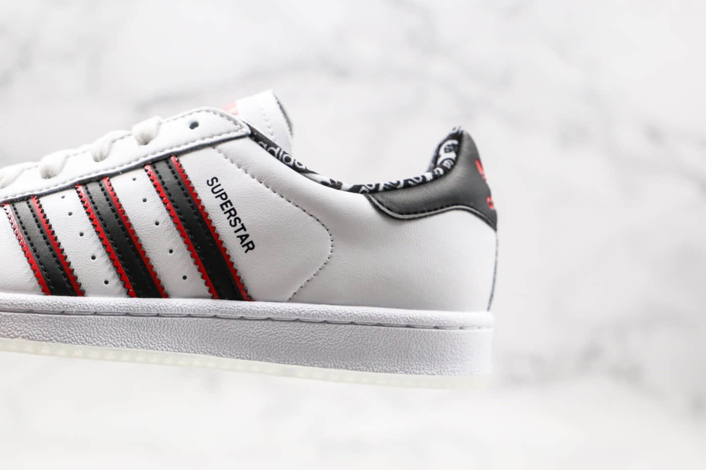 阿迪达斯Adidas Super Star W纯原版本三叶草贝壳头板鞋白黑红原档案数据开发正确硅蓝中底 货号:FW6593