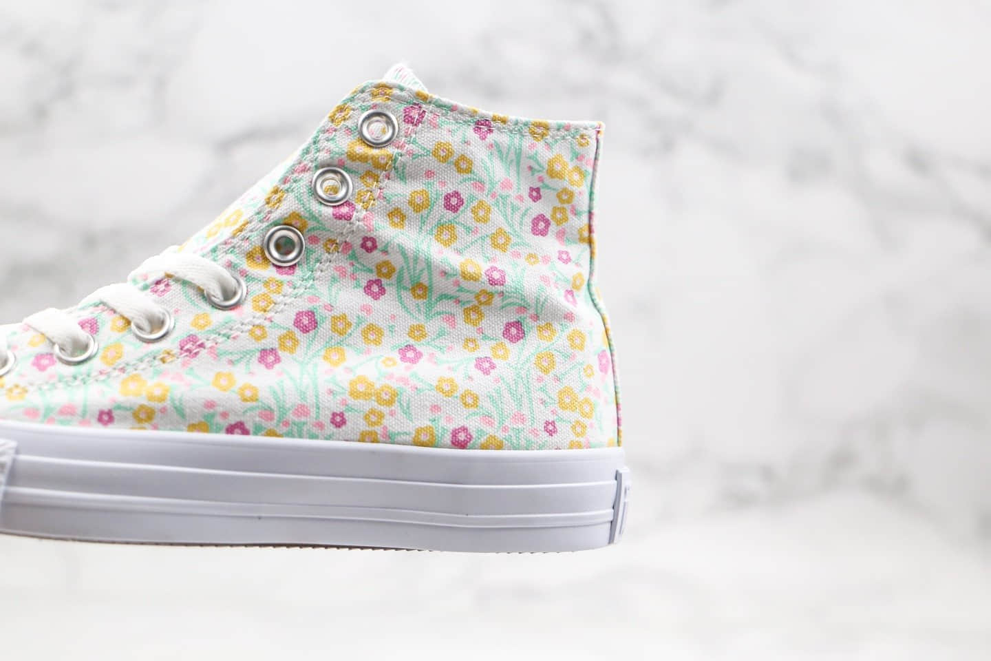 匡威Converse Chuck Taylor All Star公司级版本高帮帆布鞋小碎花彩色原盒原标正确双围条硫化大底 货号:666875C