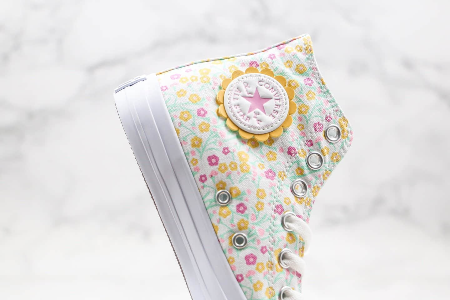 匡威Converse Chuck Taylor All Star公司级版本高帮帆布鞋小碎花彩色原盒原标正确双围条硫化大底 货号:666875C