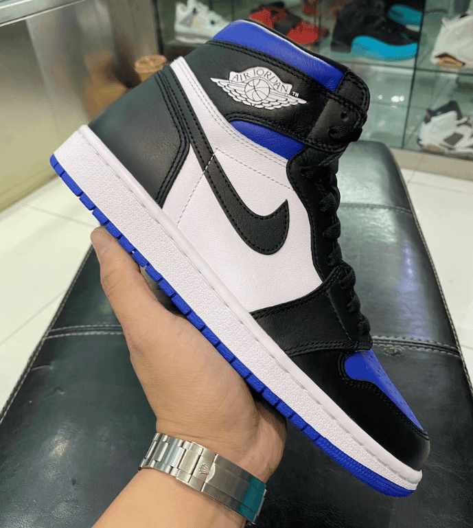 全新黑蓝脚趾装扮!这双AJ1高级感拿捏的妥妥的! 货号:555088-041