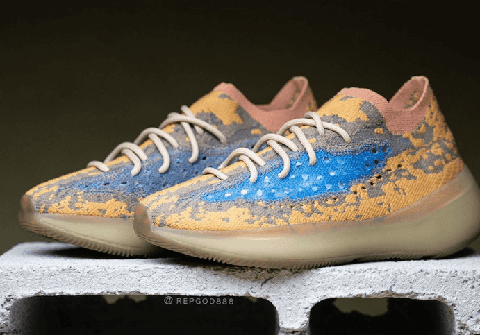 Yeezy Boost 380 “Blue Oat”释出最新实物图!还有满天星版本!